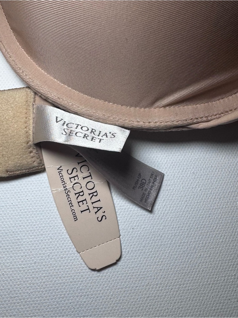 Victoria's Secret T-Shirt Push Up Bra in Mauve Taupe NWT - Picture 2 of 4